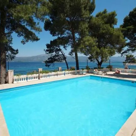 Lumbarda Resort Apartments * ルンバルダ
