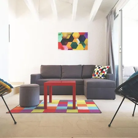 アパート Lumbarda Resort Apartments ルンバルダ